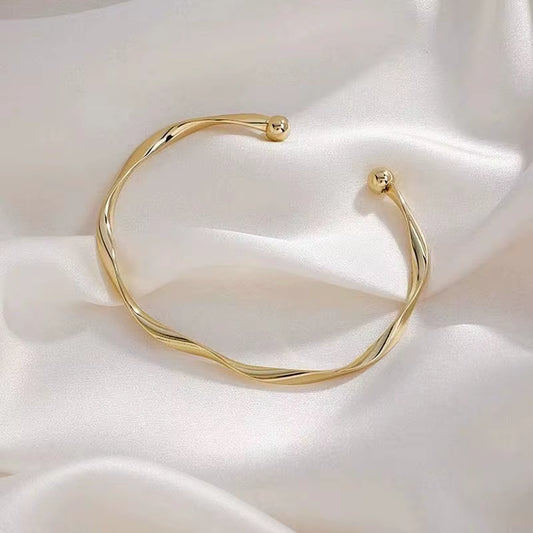 The Elysian Bangle