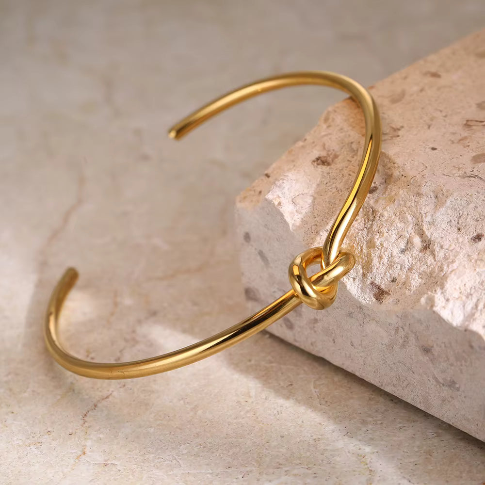 The Helix Torsion Cuff