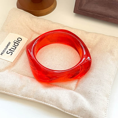 Sculpted Resin Wave Bangle