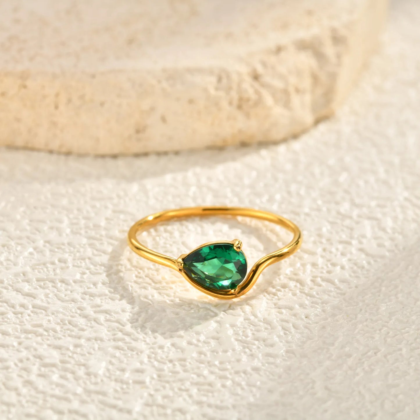 Nuvella Ring