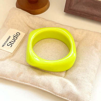 Sculpted Resin Wave Bangle