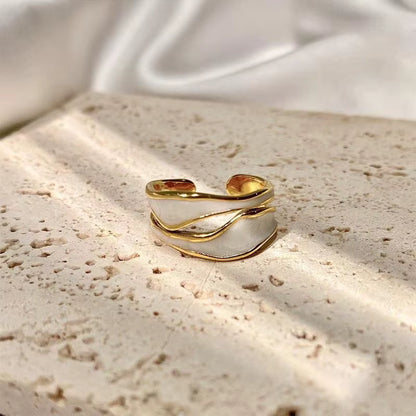 The Alabaster Wave