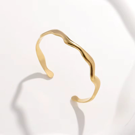 The Tsunami Cuff