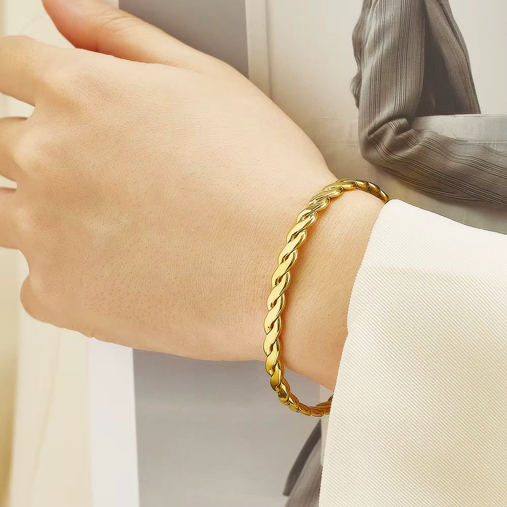 The Helix Cuff
