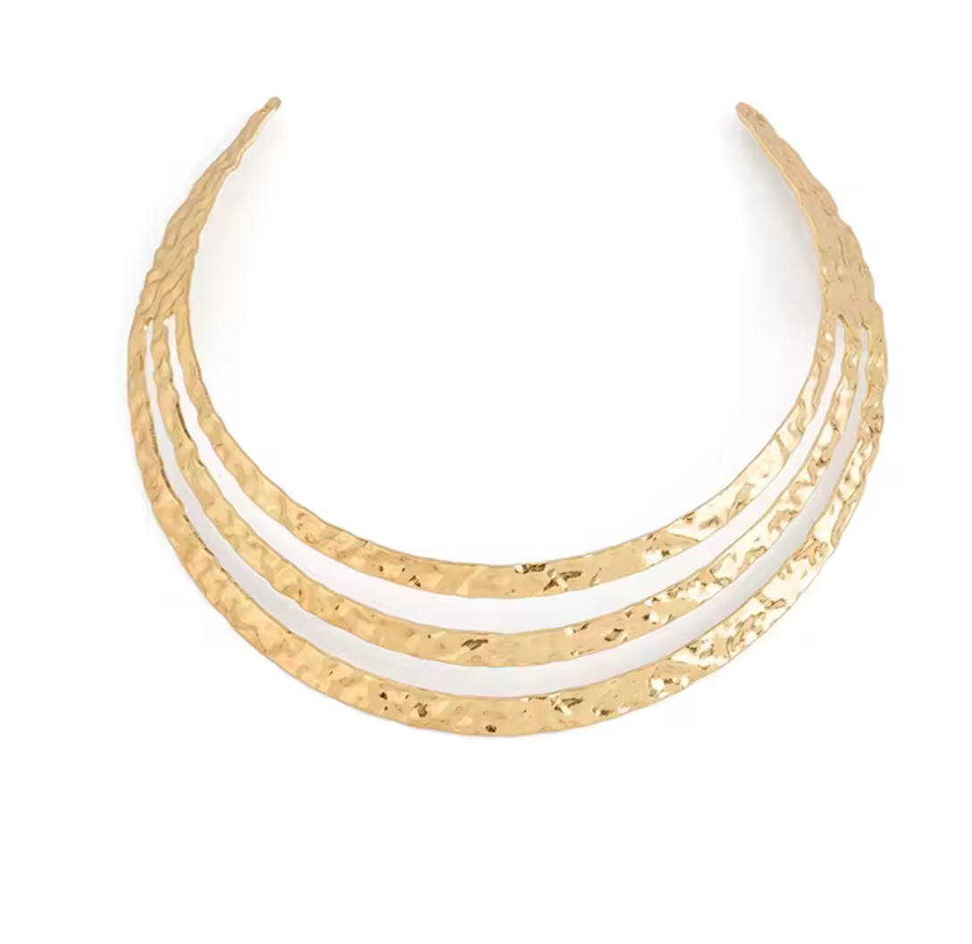 The Aera Choker