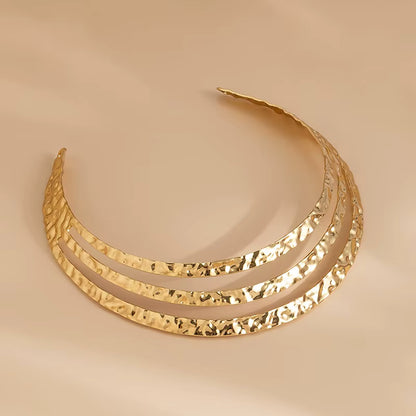 The Aera Choker