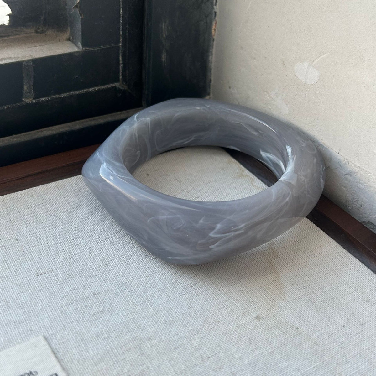 Sculpted Resin Wave Bangle